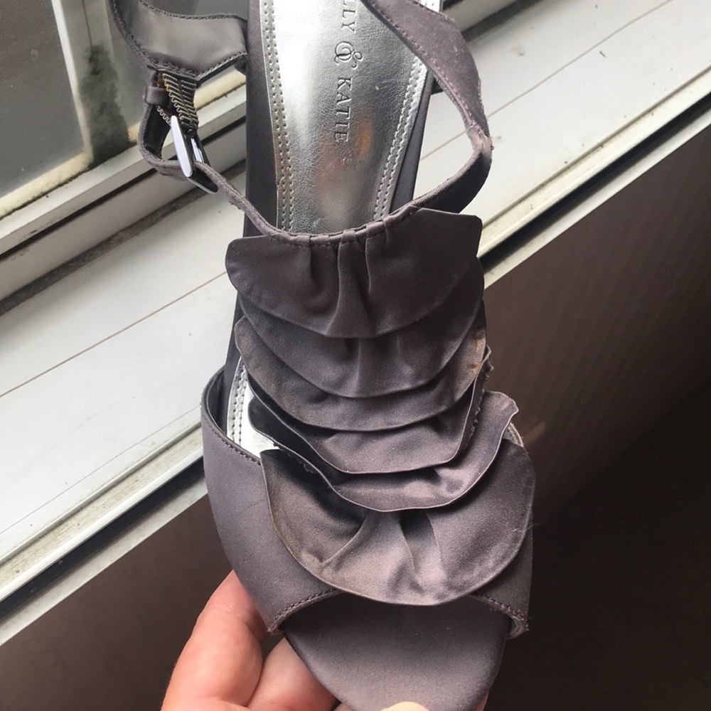 Kelly & Katie pewter ruffle heels